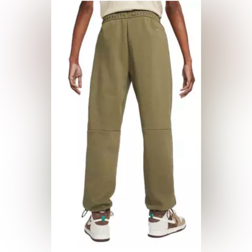 NWT Nike Men's Sportswear Tech Fleece Pant - Picture 2 of 6